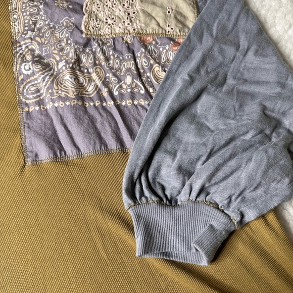 We The Free Olive and Blue/Grey Women's Top - Picture 3 of 7